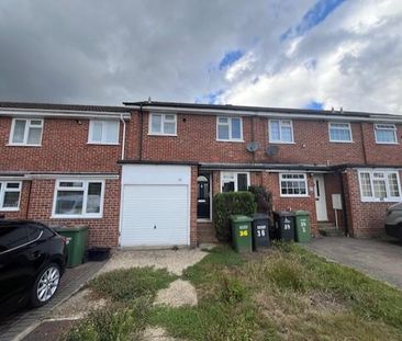 2 bedroom semi-detached house to rent - Photo 3