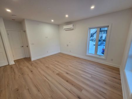 For Lease - 55 Camberwell Road Unit# 1R, Toronto, Ontario - Photo 3