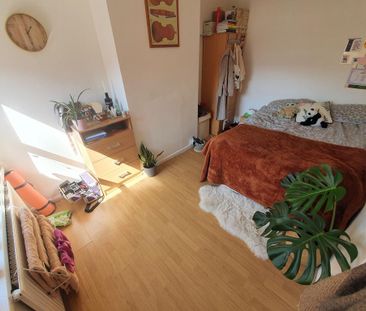 4 bedroom house share to rent - Photo 4