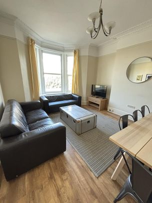 7 bedroom terraced house to rent - Photo 1