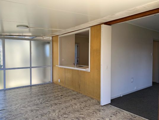 90 Matipo Road, Te Atatu Peninsula, Auckland - Photo 1