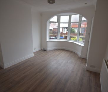 To Let 2 Bed Mid Terraced House - Photo 2