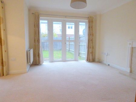 2 bedroom end of terrace house to rent - Photo 2