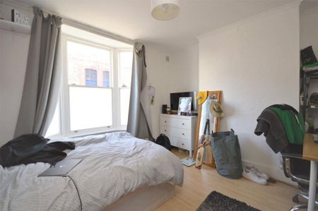 4 bedroom terraced house to rent - Photo 5