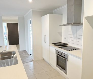 17 Lamborn Drive, Papakura - Photo 4