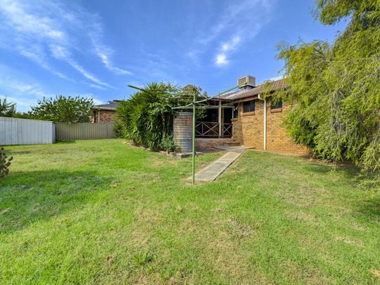 Welcoming Family Home in a Convenient Location - Photo 1