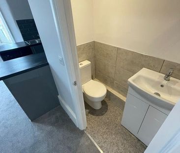 1 Bed Flat, Osbaldeston Road, N16 - Photo 6