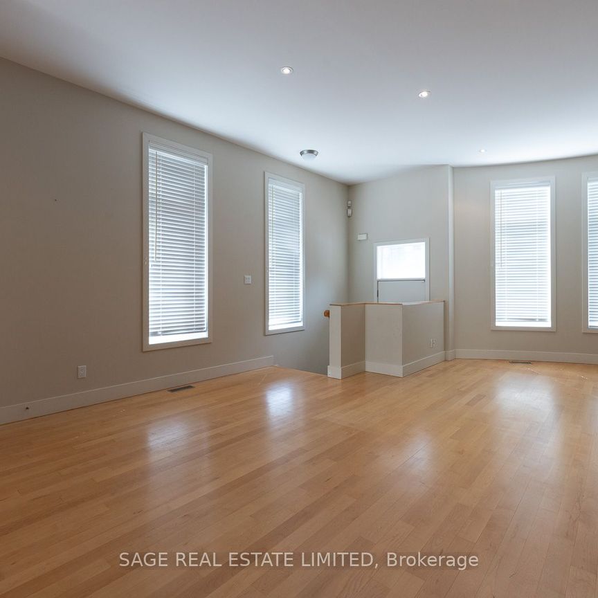 Townhouse For Lease | C8133122 - Photo 1