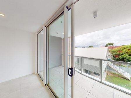 207/1 Tenth Avenue, Palm Beach QLD - Photo 2