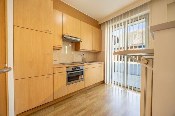 GELIJKVLOERS APPARTEMENT IN HARTJE ZWEVEGEM - Foto 1