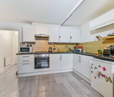 1 Bed Flat, Woodville Road, CR7 - Photo 4