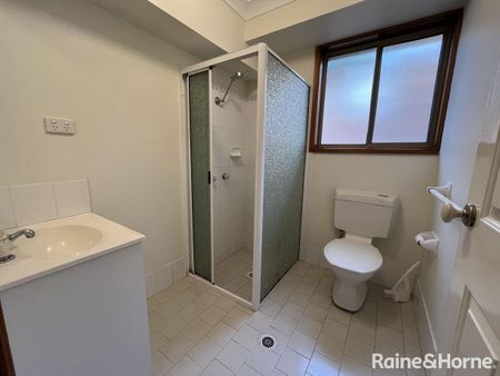 1 BEDROOM GRANNY FLAT IN IDEAL LOCATION - Photo 5