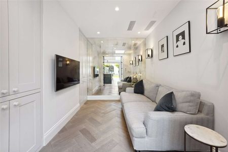 Manchuria Road, London, SW11 6AE - Photo 2