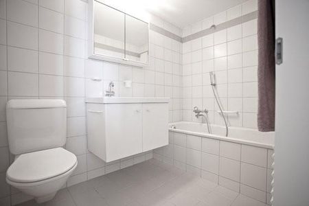 Sonnige 4.5-Zimmerwohnung im Parterre wartet auf Sie! - Foto 2