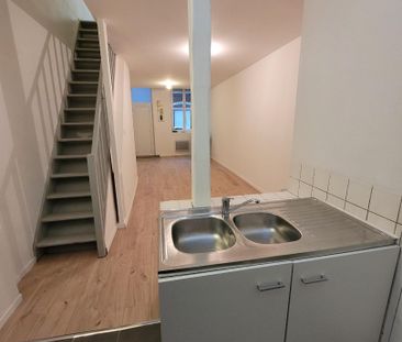 Location Appartement 4 pièces 70m² ARMENTIERES 59280 - Photo 6