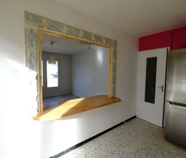 Location Appartement 2 pièces 49m² ST ETIENNE 42000 - Photo 5
