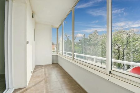 Location Appartement 4 pièces 75m² VALENCE 26000 - Photo 3