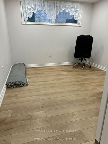 For Lease - 382 Sugar Maple Lane Unit# Basement, Richmond Hill, Ontario - Photo 4