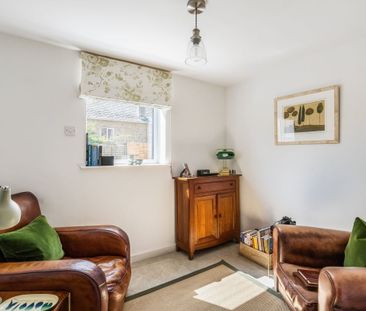 4 bedroom detached house to rent - Photo 2