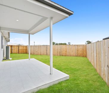 Beautiful Near-New Home for Rent: Modern Living Awaits! - Photo 2