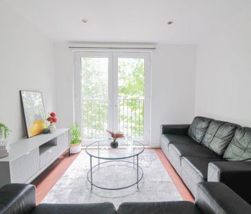 2 bedroom apartment to rent - Photo 2