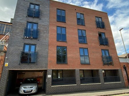 2 Bed Penthouse, Belgrave Gate, LE1 - Photo 2
