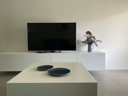 Calle Amalia Heredia, Málaga, Andalusia 29003 - Photo 4