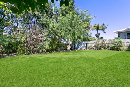 Beachside Living in Maroochydore's Most Desirable Pocket - Photo 4