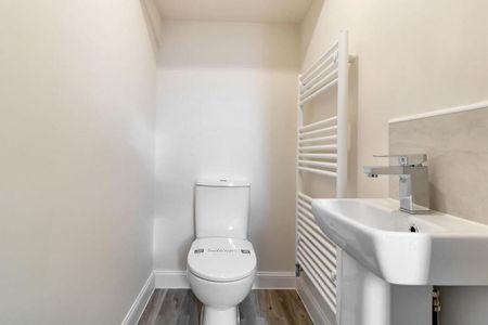 2 bedroom terraced house to rent - Photo 3