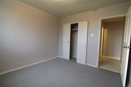 For Lease - 18 HOLLAND Street Unit# 18, St. Thomas, Ontario - Photo 4