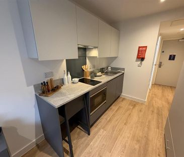 Studio to rent - Photo 2