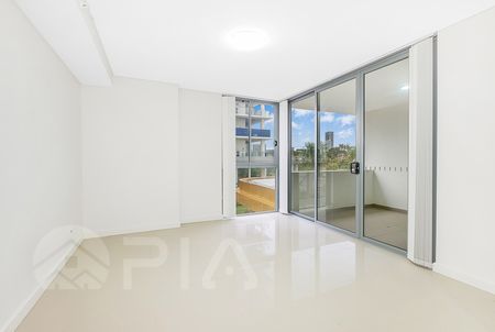 Riverside, Spacious, Contemporary Apartment - Photo 2