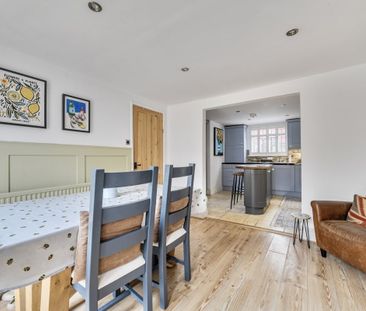 3 bedroom terraced house to rent - Photo 5