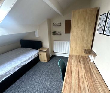 3 Woodthorpe Terrace, Huddersfield, HD1 - Photo 2