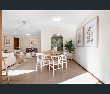 48 Karina Crescent, Broadbeach Waters, Qld 4218 - Photo 1