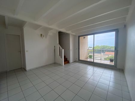 Location Appartement 3 pièces 43m² - Photo 3