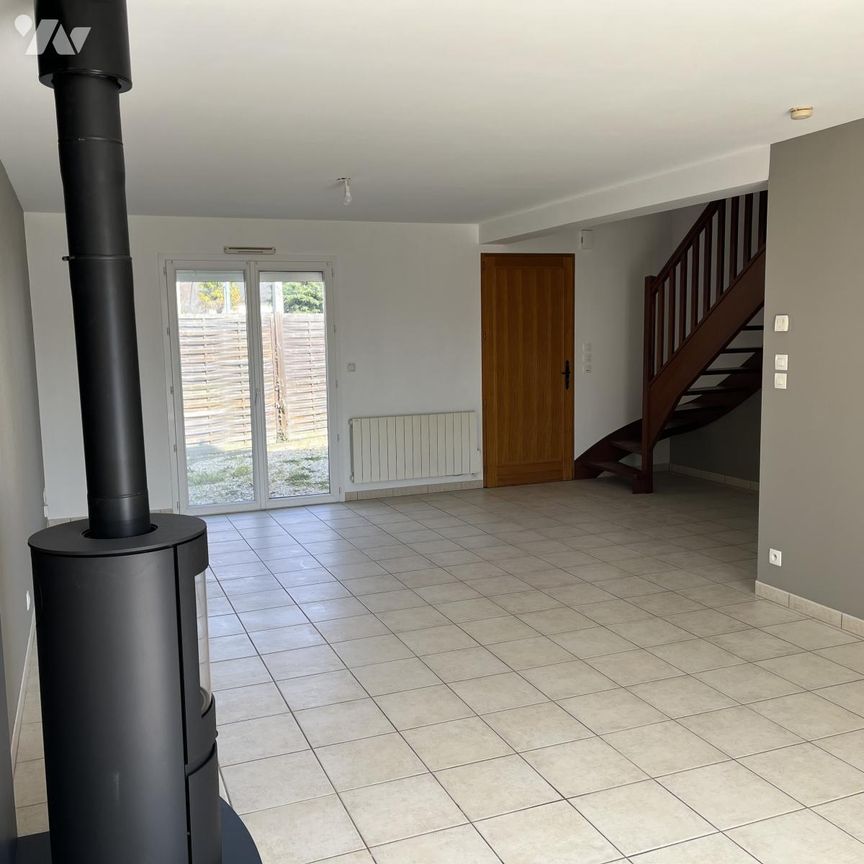 Loue Maison à Mazé-Milon - Photo 1