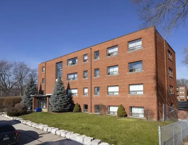 2 Hill Heights Road | 2 Hill Heights Road, Toronto - Photo 1