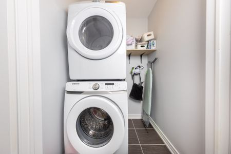 For Lease - 1 Leggott Avenue Unit# 2, Barrie, Ontario - Photo 4