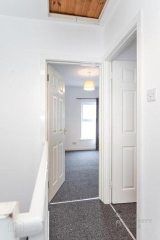 43 Parker Street, Belfast, BT5 4HN - Photo 4