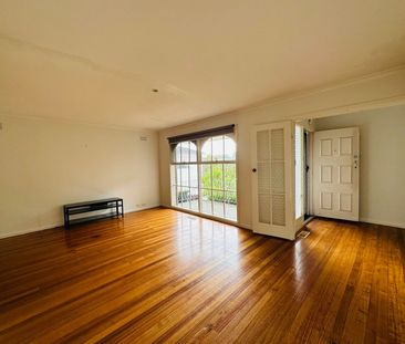 Central to all - Photo 1