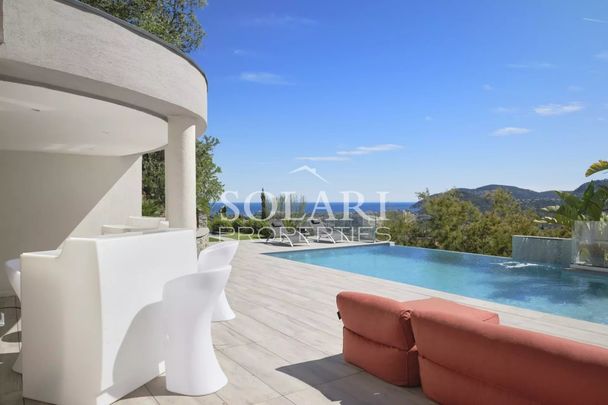 Location 10 personnes : villa moderne avec piscine et vue mer à Mandelieu - Photo 1