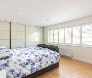 4 bedroom detached house to rent - Photo 4