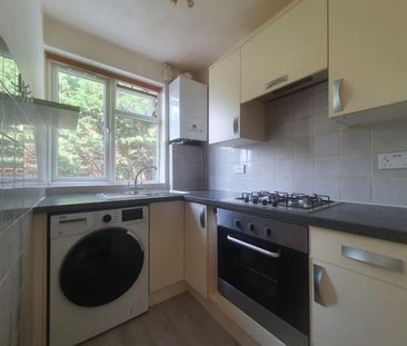 63 Brookhill Road, Barnet EN4, London - Photo 4