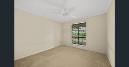 Well-Presented Residence in a Sought-After Location - Photo 4