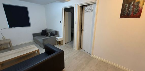 1 Bed Detached House, Wood Lane, W12 - Photo 2