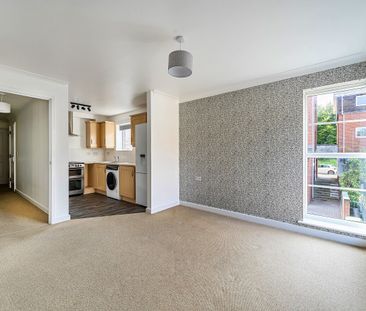 2 bedroom apartment to rent - Photo 4