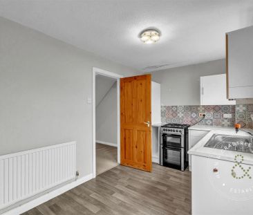 2 Bedroom House - Mid Terrace - Photo 5