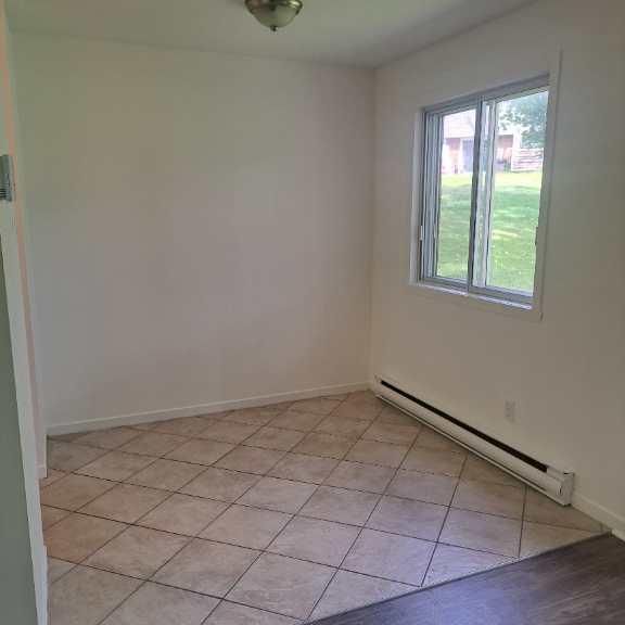 4 1/2 Lévis centre-ville UQAR- CFP lévis - Photo 1