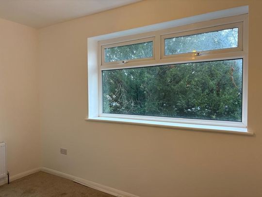 3 bedroom mews to rent - Photo 1